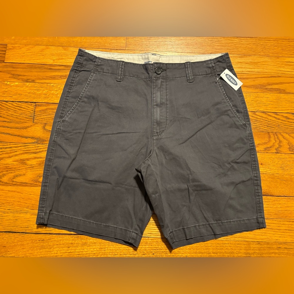 Old Navy Men's Charcoal Flat Front Shorts NWT